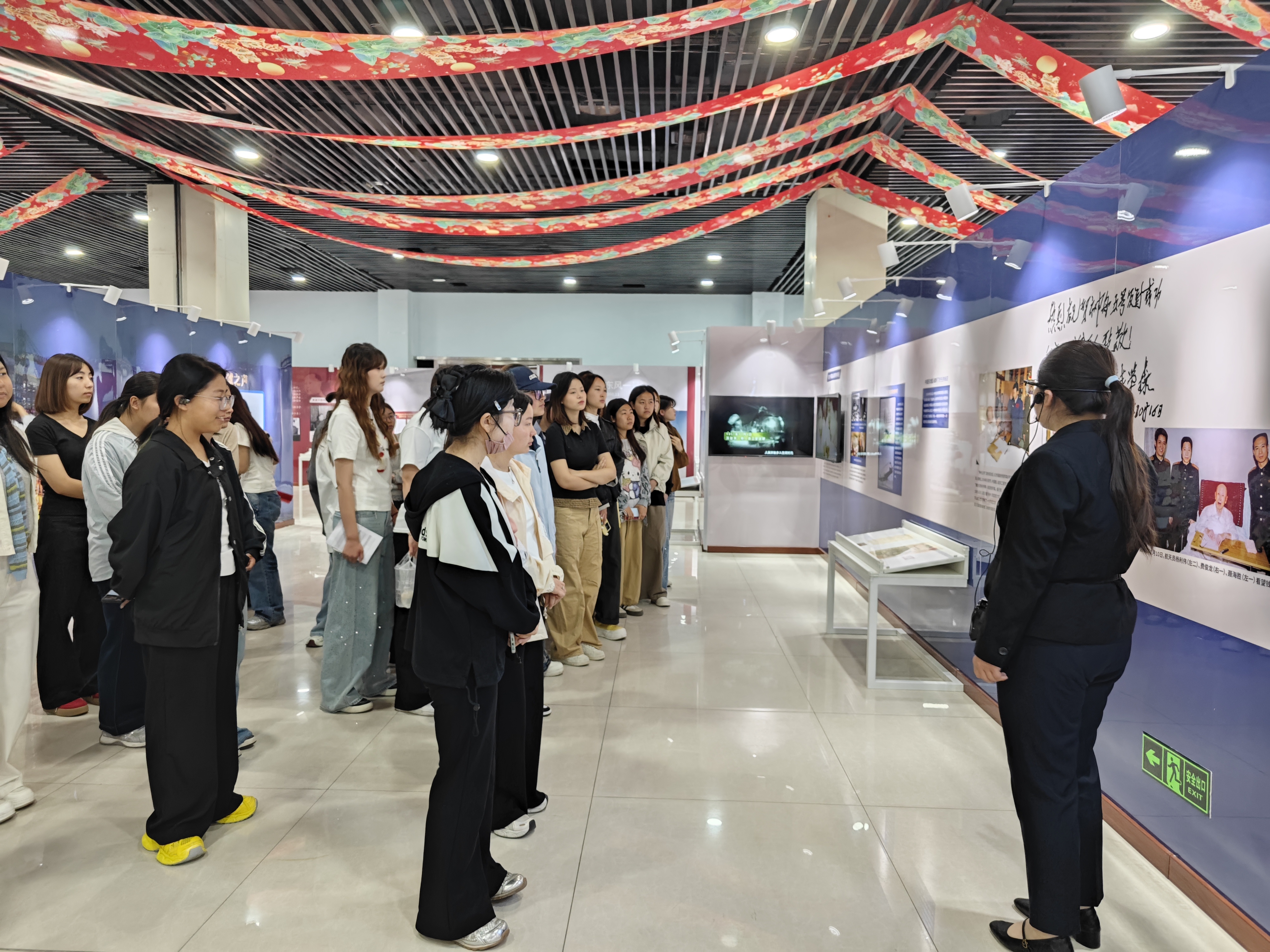 思政课2.jpg 思政课2.jpg